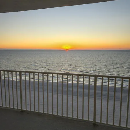 20002 Gulf Blvd Penthouse 5 Villa