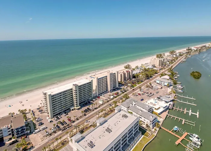 20002 Gulf Blvd Penthouse 5 * Clearwater Beach