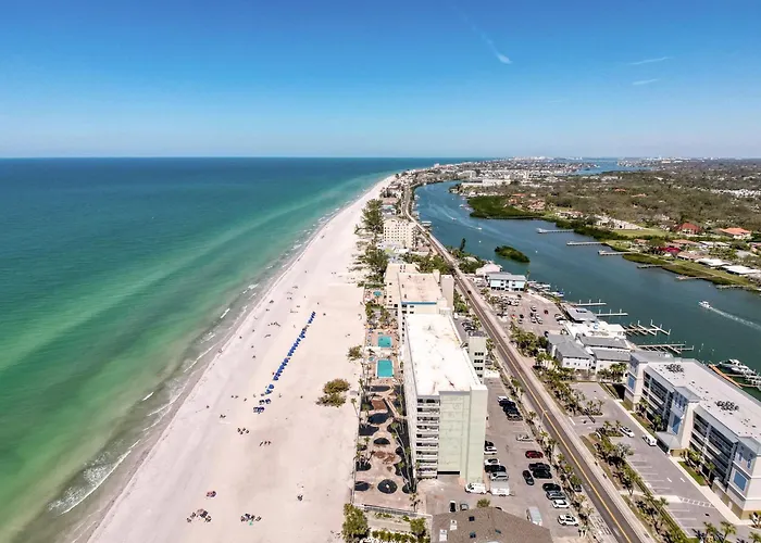 20002 Gulf Blvd Penthouse 5 *