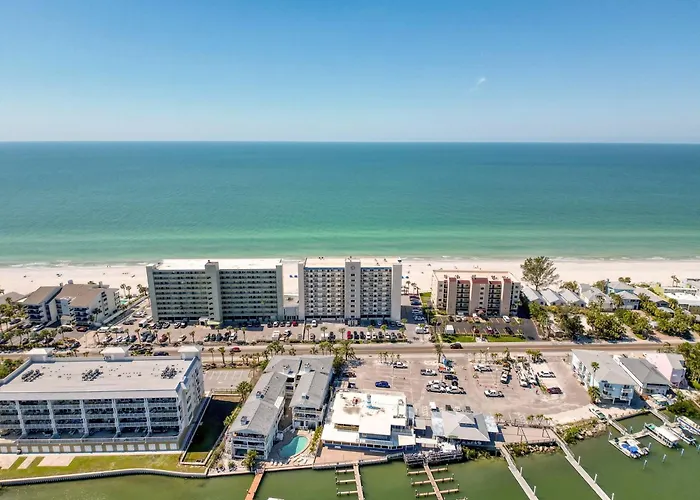 Holiday home 20002 Gulf Blvd Penthouse 5