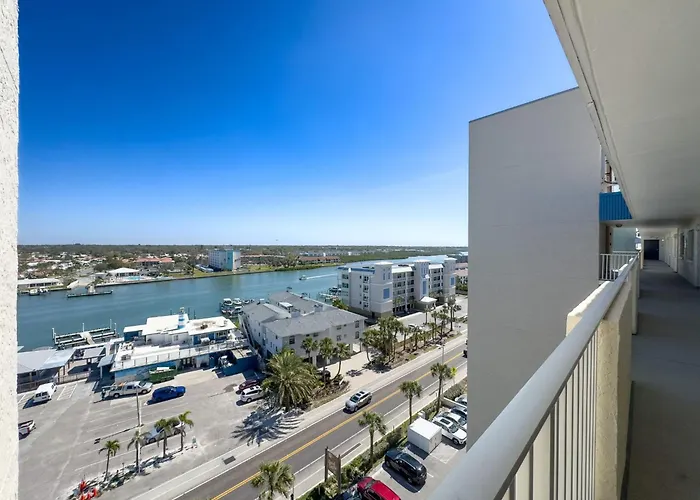 Holiday home 20002 Gulf Blvd Penthouse 5