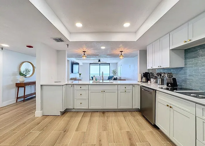 20002 Gulf Blvd Penthouse 5