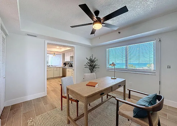 20002 Gulf Blvd Penthouse 5 Holiday home