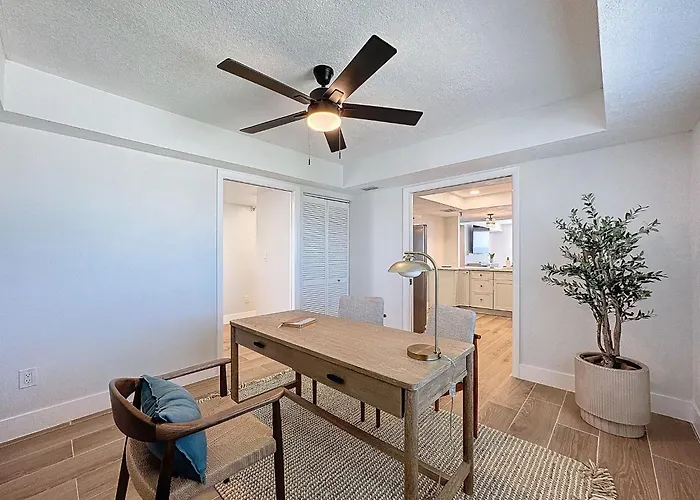 20002 Gulf Blvd Penthouse 5 Holiday home Clearwater Beach